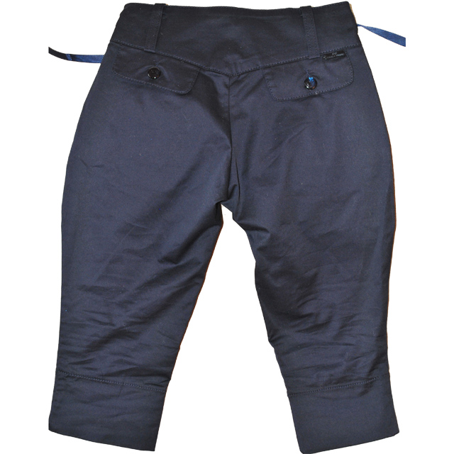 Удобные и практические детские брюки укороченные силуэта.Состав: 95%cotone, 5% elastam. Фото: 2