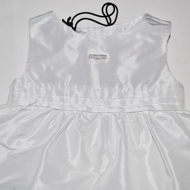 Белоснежное платье для маленьких модниц. Фото: 3