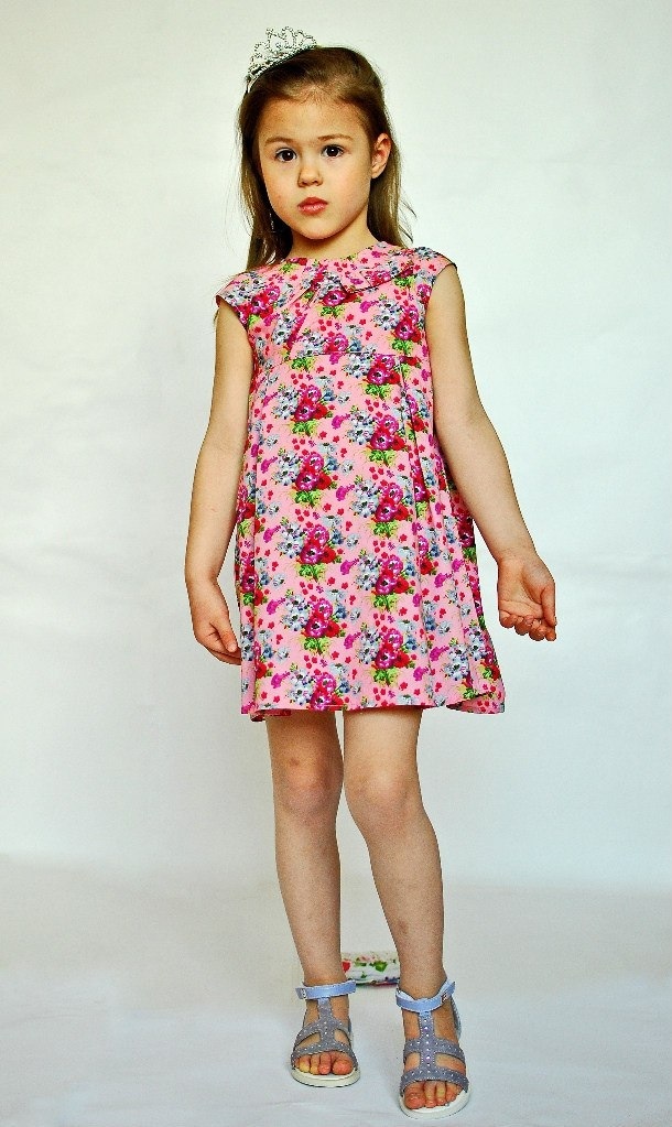 Фото 5: детское платье Kenzo в цветочек